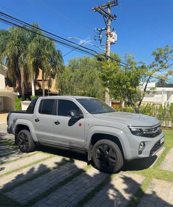 VOLKSWAGEN AMAROK 3.0 V6 TDI DIESEL BARRETOS 70 ANOS CD 4MOTION AUTOMÁTICO